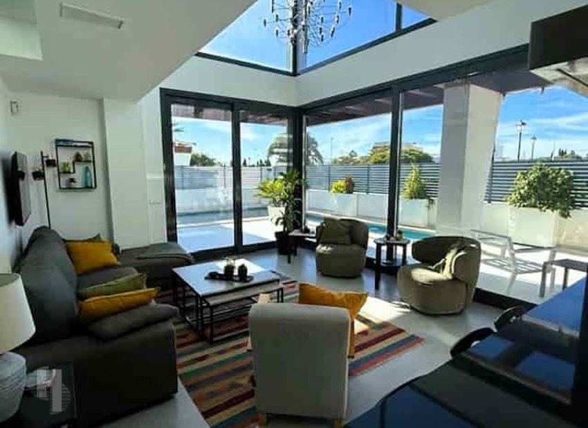 Resale - Villa -
San Pedro del Pinatar - Lo Pagan