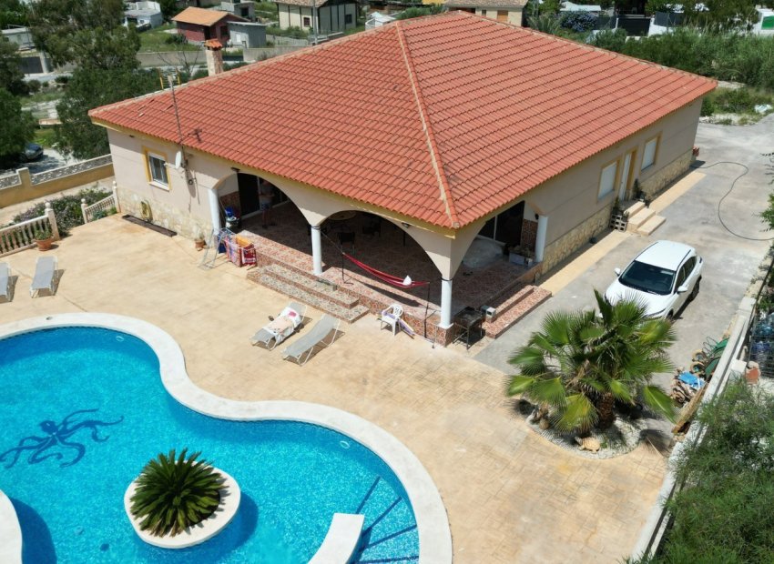 Resale - Villa -
San Vicente del Raspeig - Villanueva