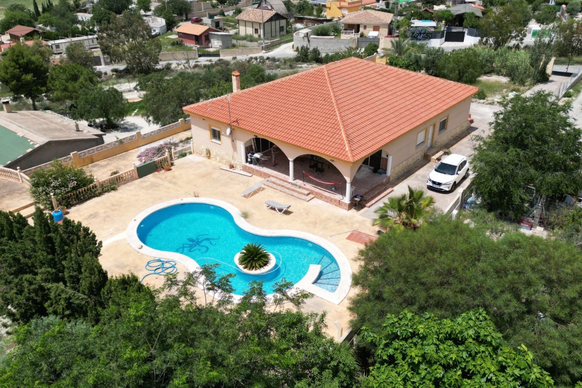 Resale - Villa -
San Vicente del Raspeig - Villanueva