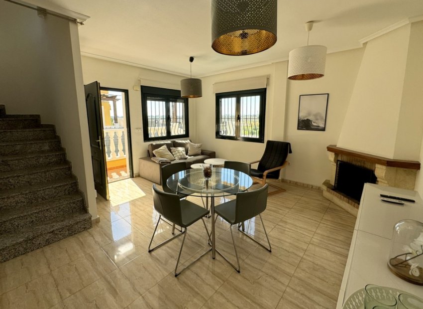 Resale - Villa / Semi-detached -
Ciudad Quesada