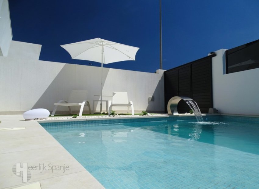 Resale - Villa / Semi-detached -
San Javier - Santiago De La Ribera