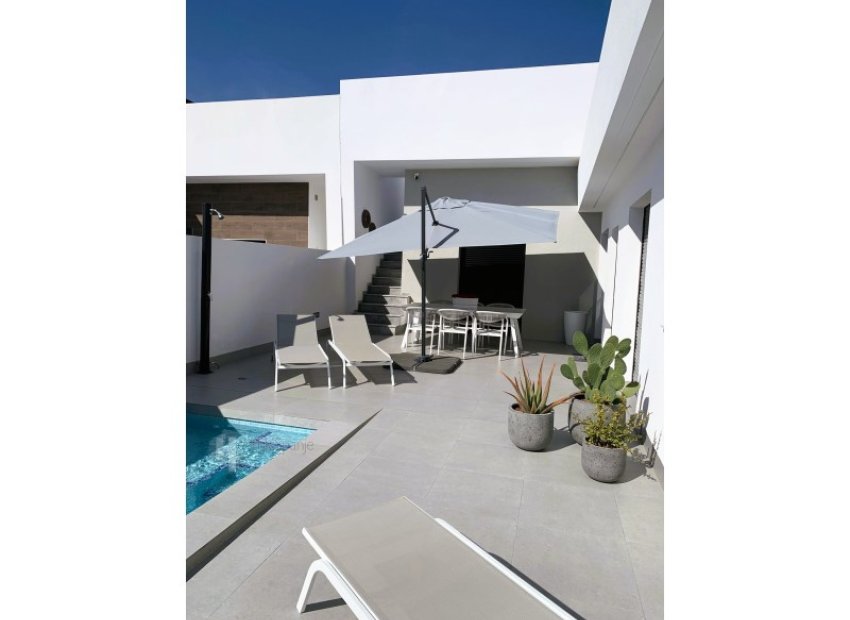 Resale - Villa / Semi-detached -
Torre-Pacheco - Roldán