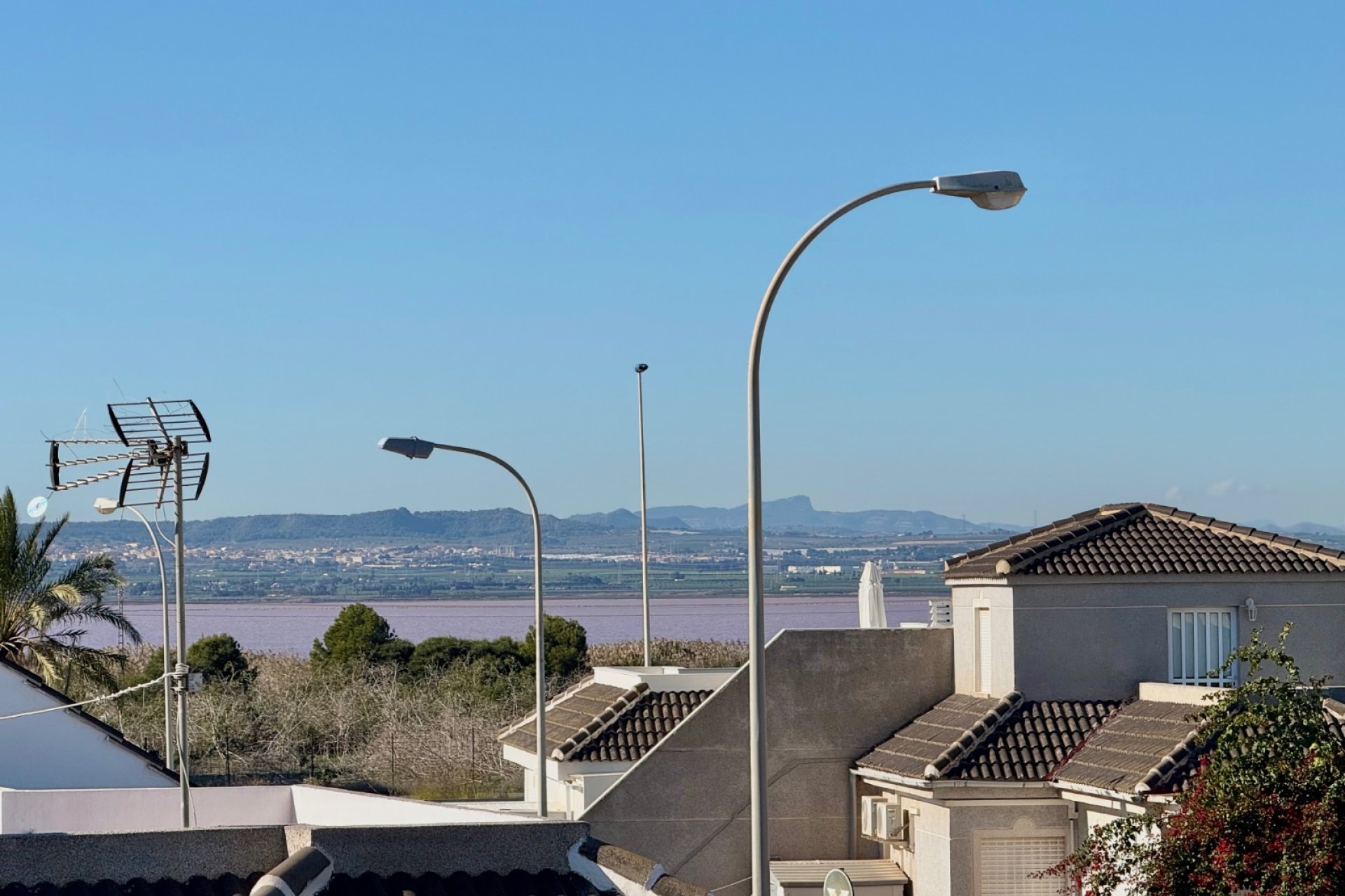 Resale - Villa / Semi-detached -
Torrevieja - El Chaparral