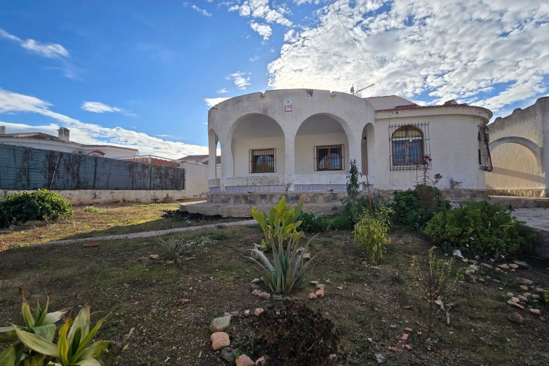 Resale - Villa -
Torrevieja - El Chaparral