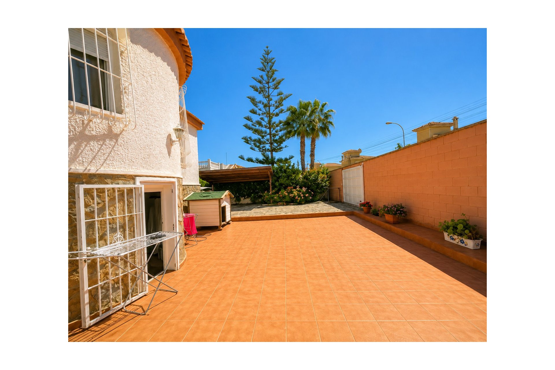 Resale - Villa -
Torrevieja - La Siesta