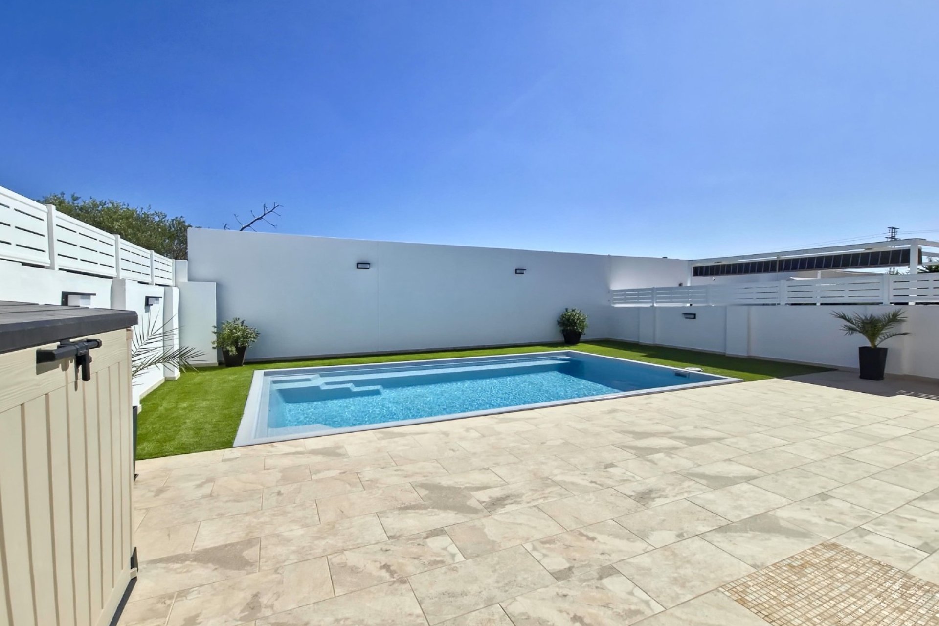 Resale - Villa -
Torrevieja - La Siesta