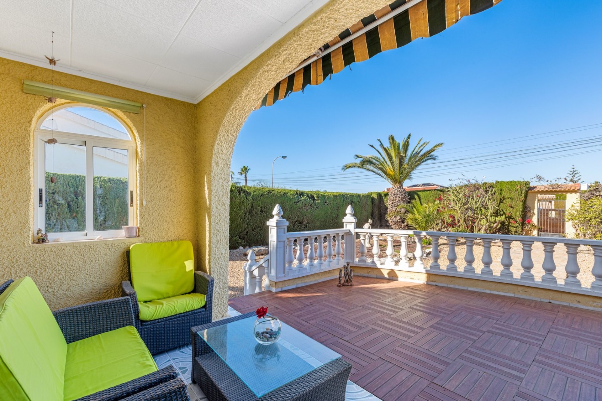 Resale - Villa -
Torrevieja - La Siesta