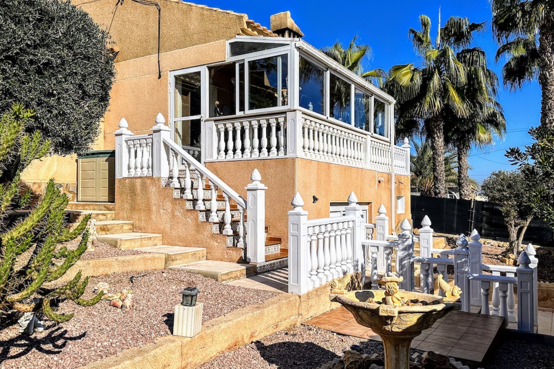 Resale - Villa -
Torrevieja - Los Balcones