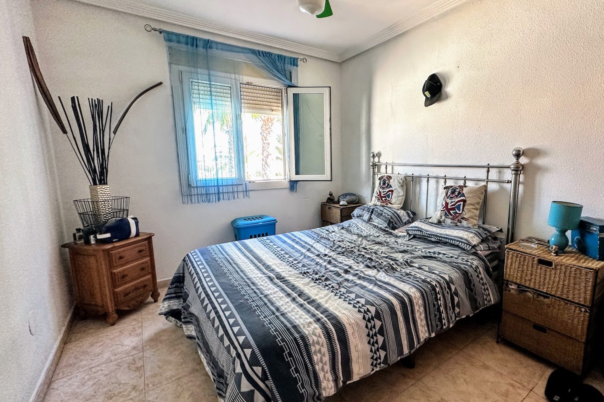 Resale - Villa -
Torrevieja - Los Balcones