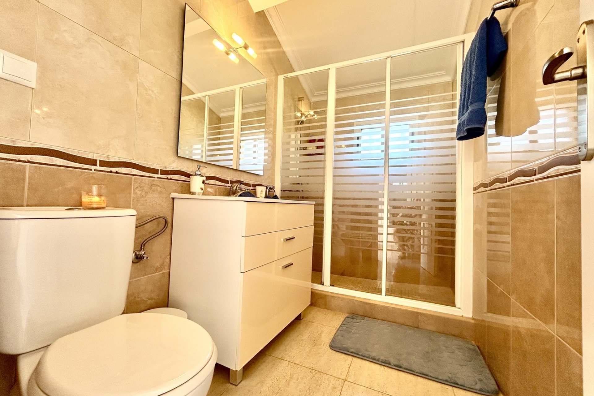 Resale - Villa -
Torrevieja - Los Balcones