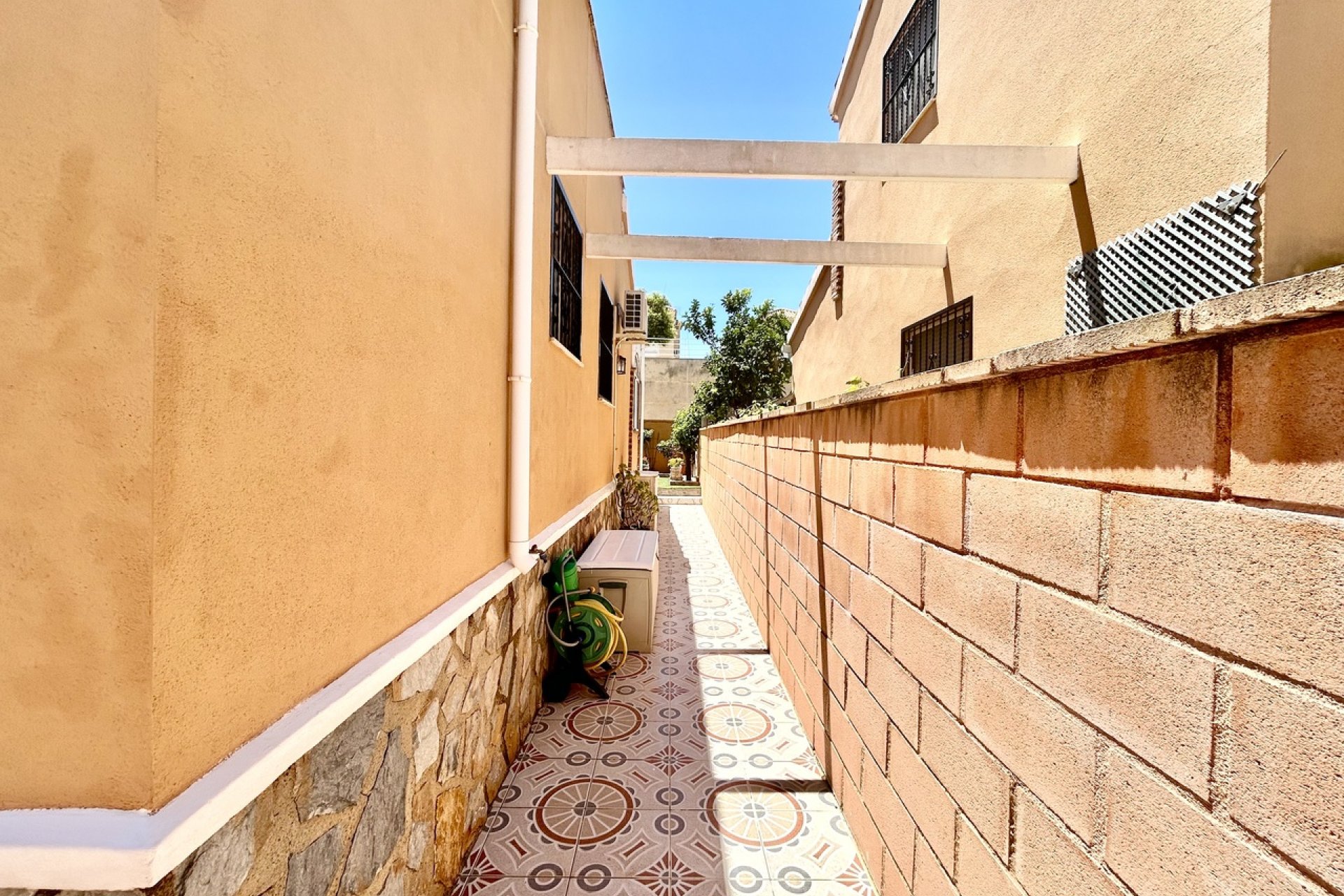 Resale - Villa -
Torrevieja - Los Balcones