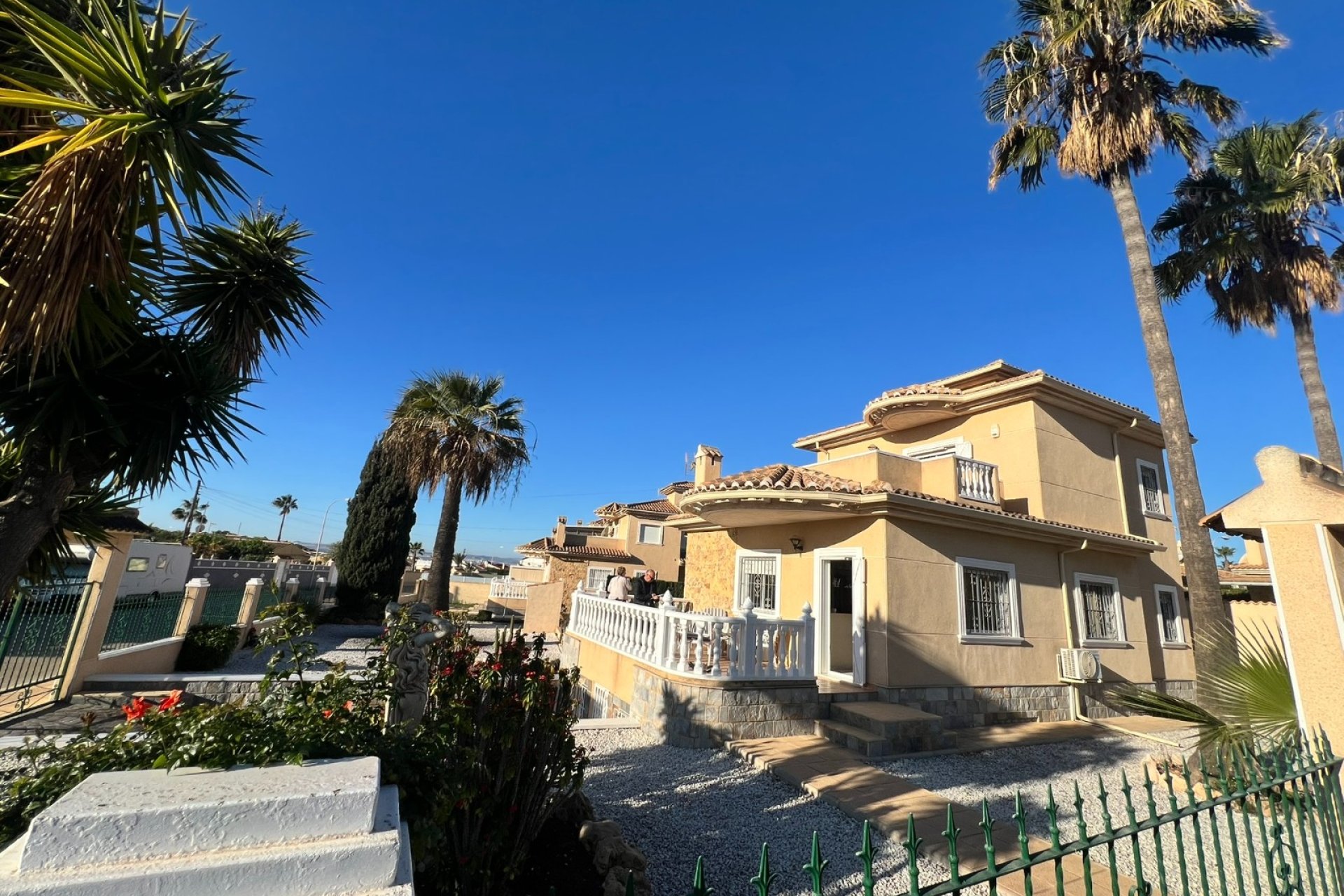 Resale - Villa -
Torrevieja - San Luis