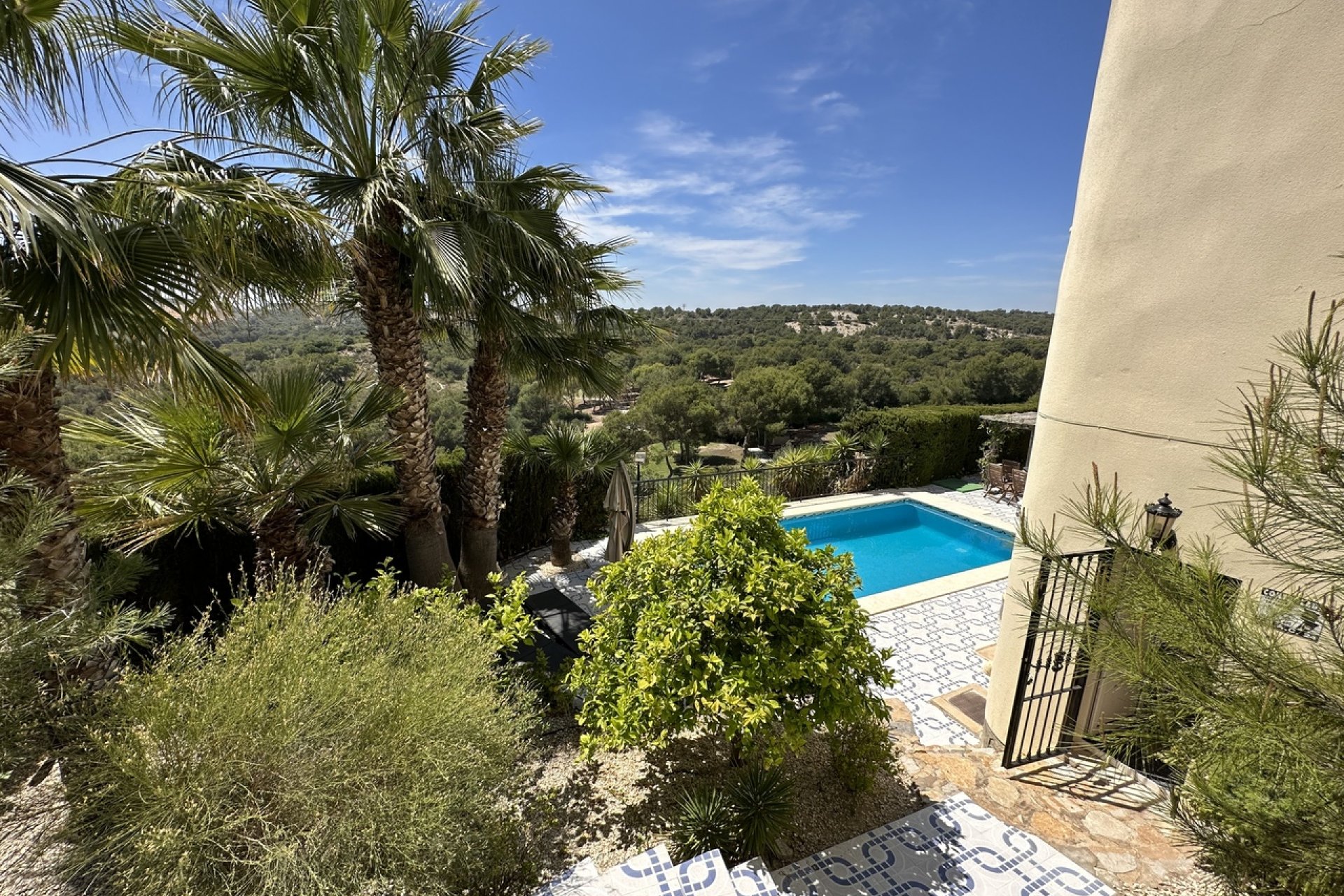 Resale - Villa -
Villamartín - Villamartin