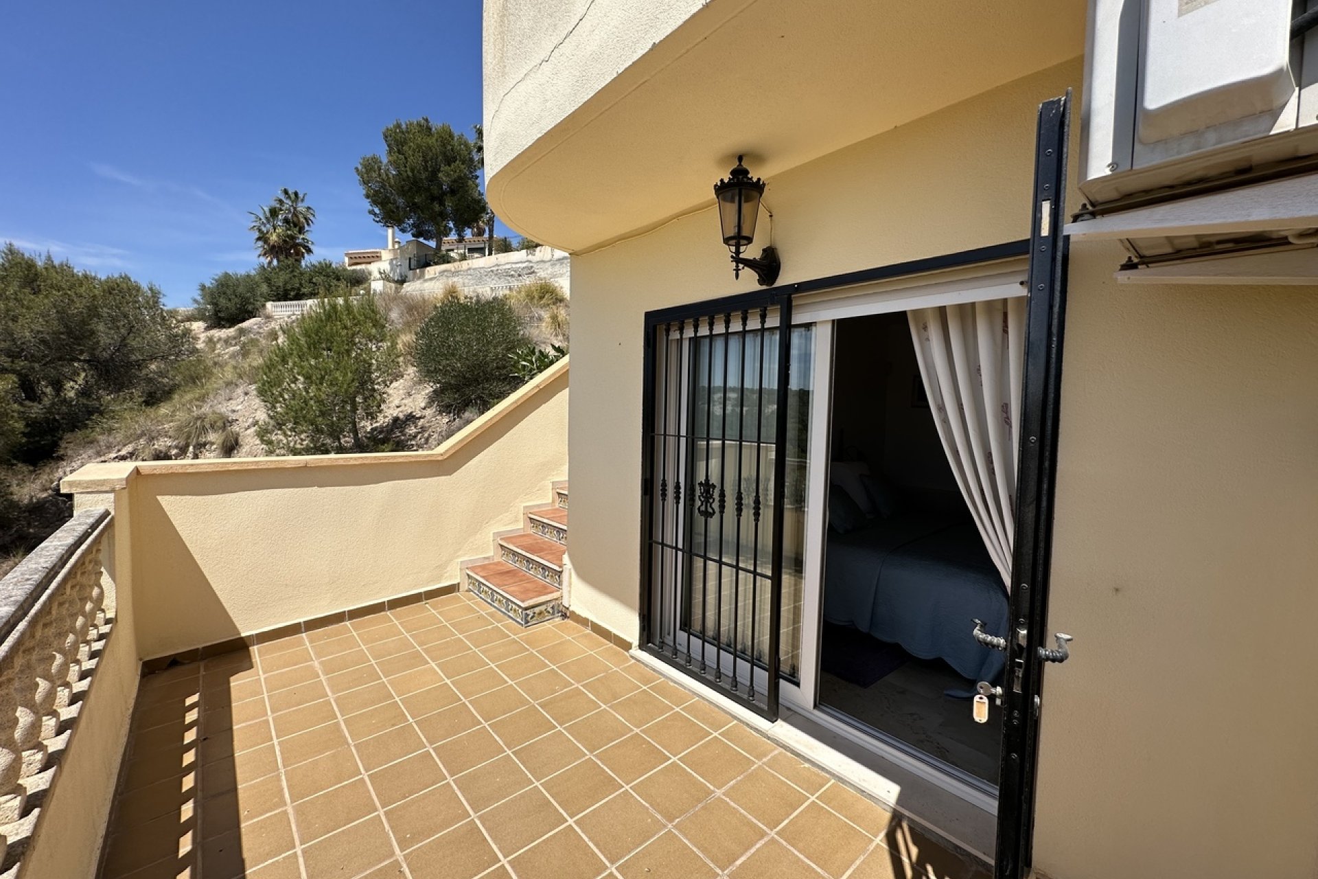 Resale - Villa -
Villamartín - Villamartin