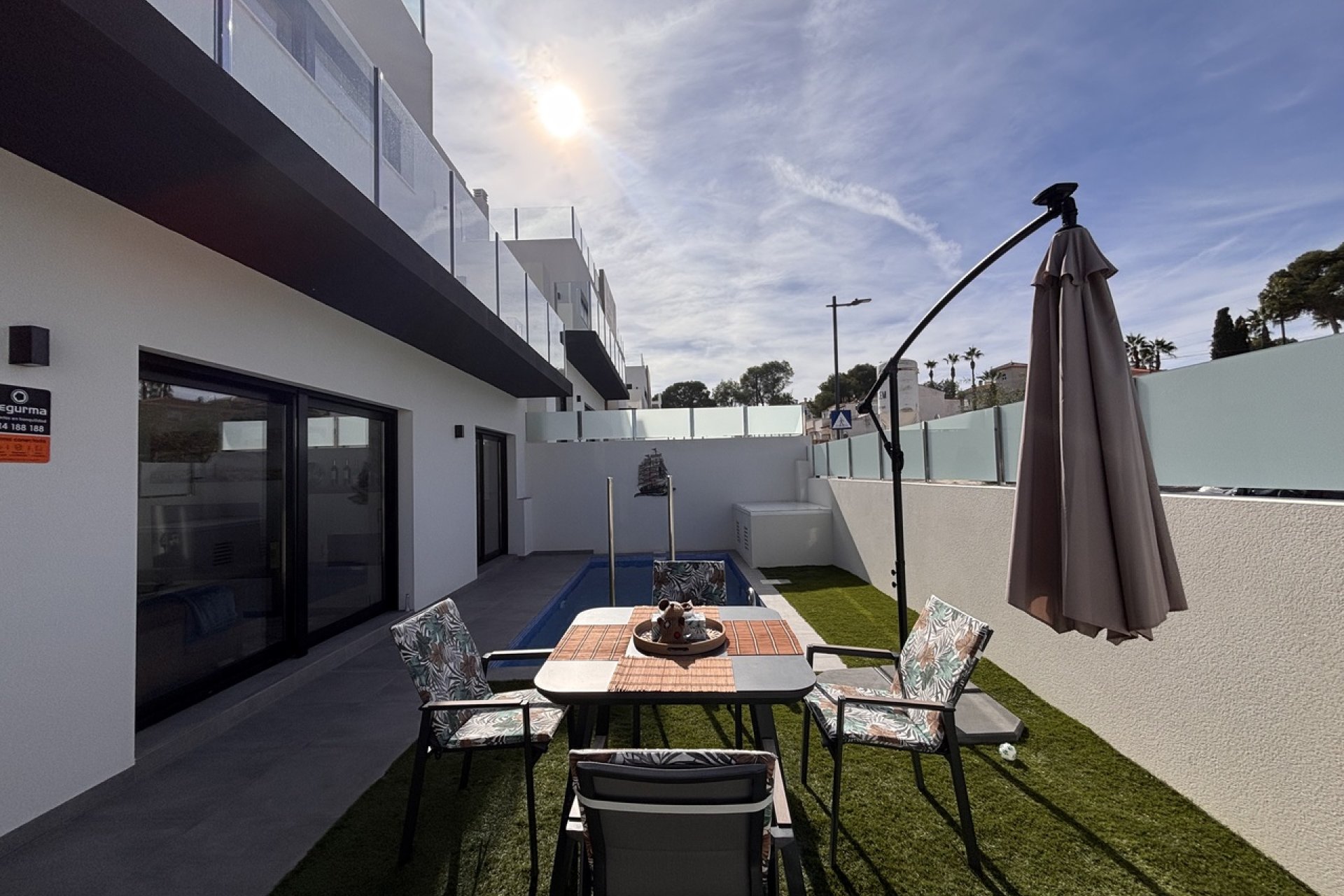 Resale - Villa -
Villamartín - Villamartin