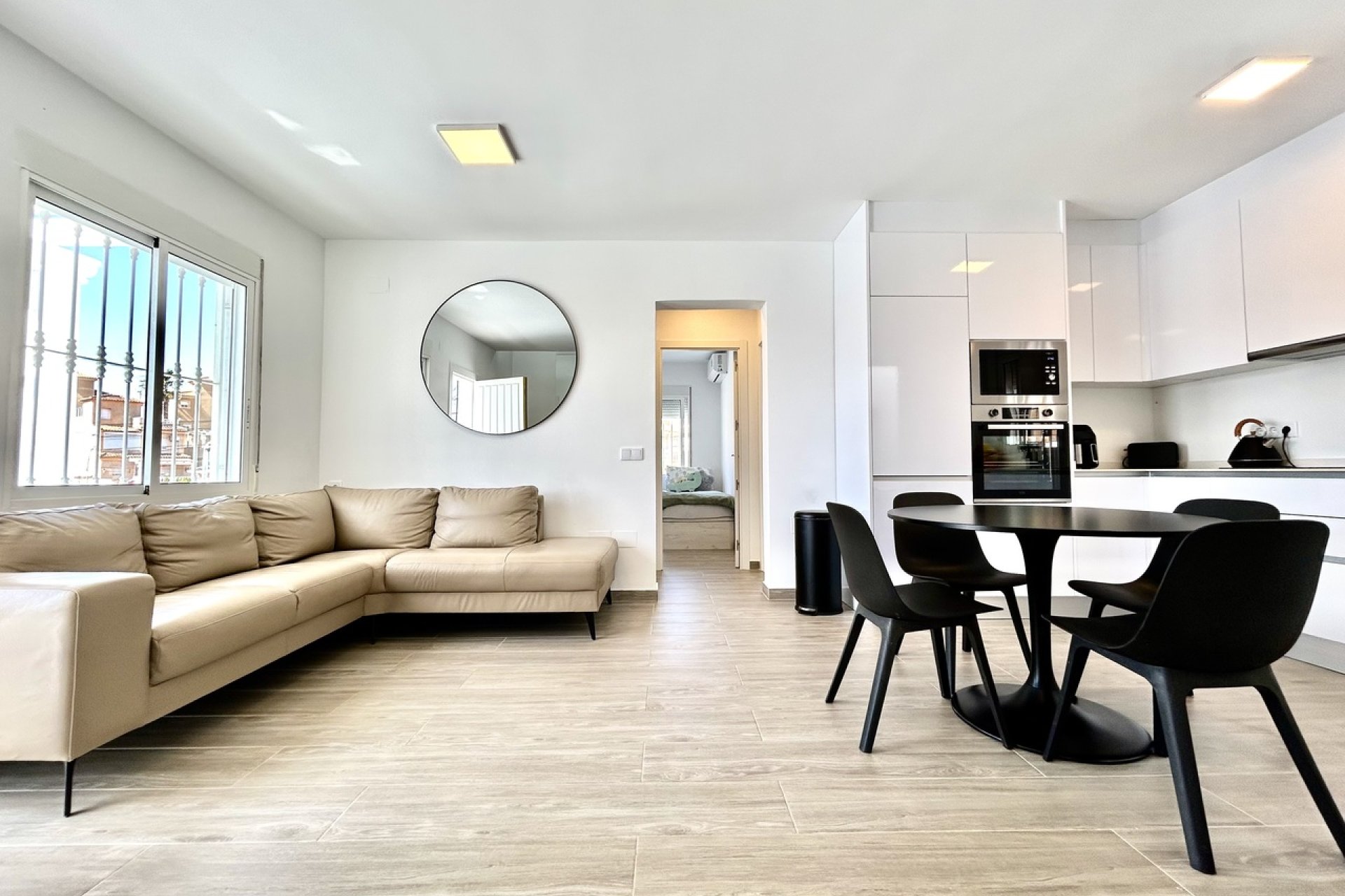 Resale - Villa -
Villamartín - Villamartin