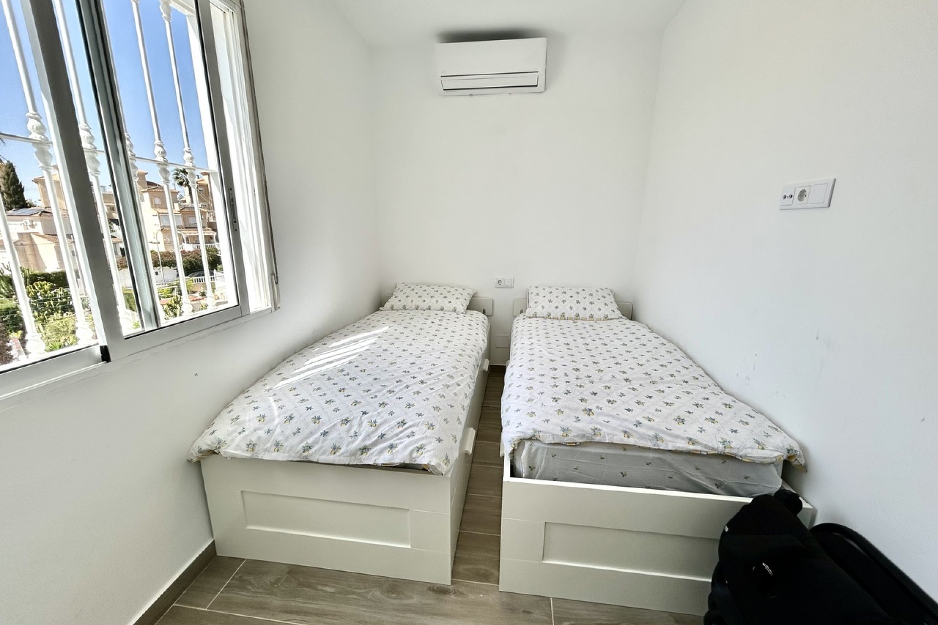 Resale - Villa -
Villamartín - Villamartin