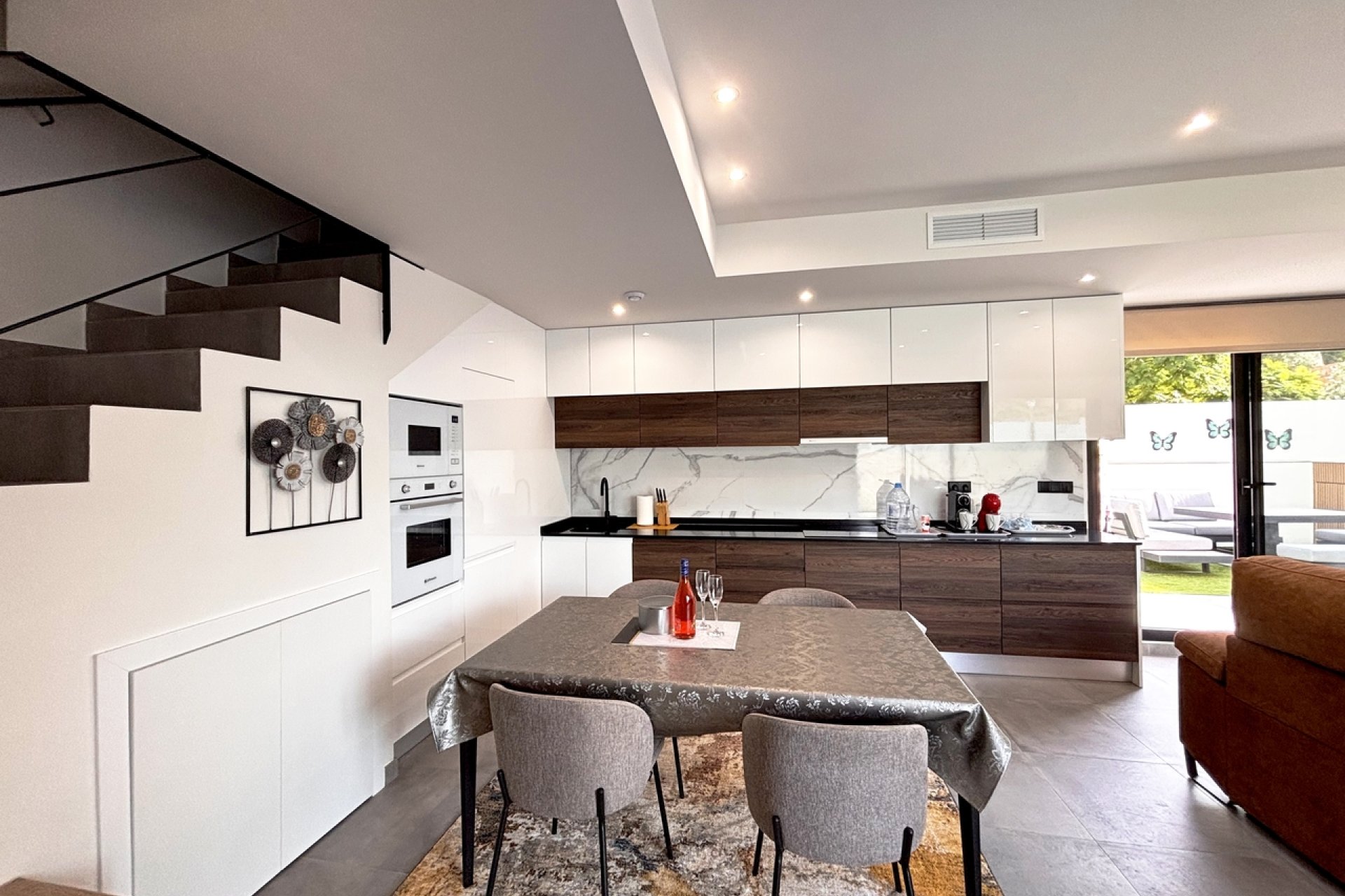 Resale - Villa -
Villamartín - Villamartin