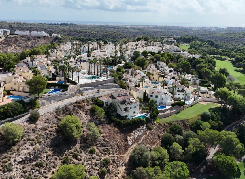 Resale - Villa -
Villamartín - Villamartin