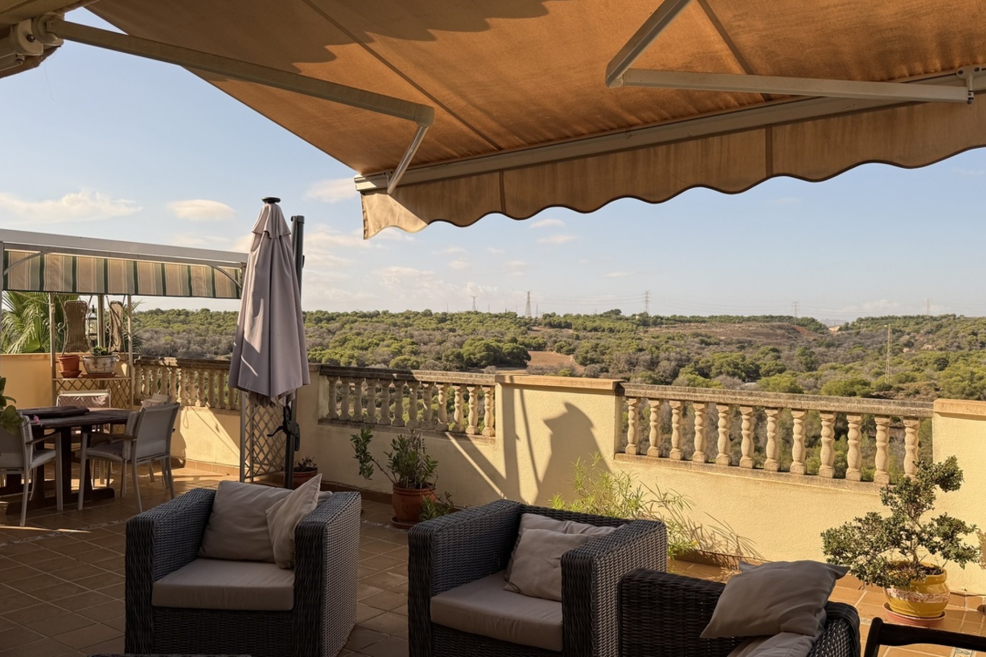 Resale - Villa -
Villamartín - Villamartin