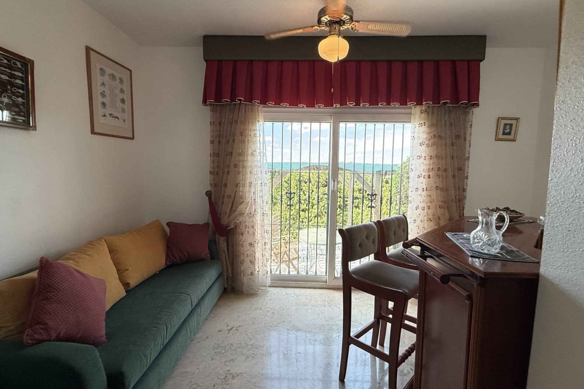 Resale - Villa -
Villamartín - Villamartin