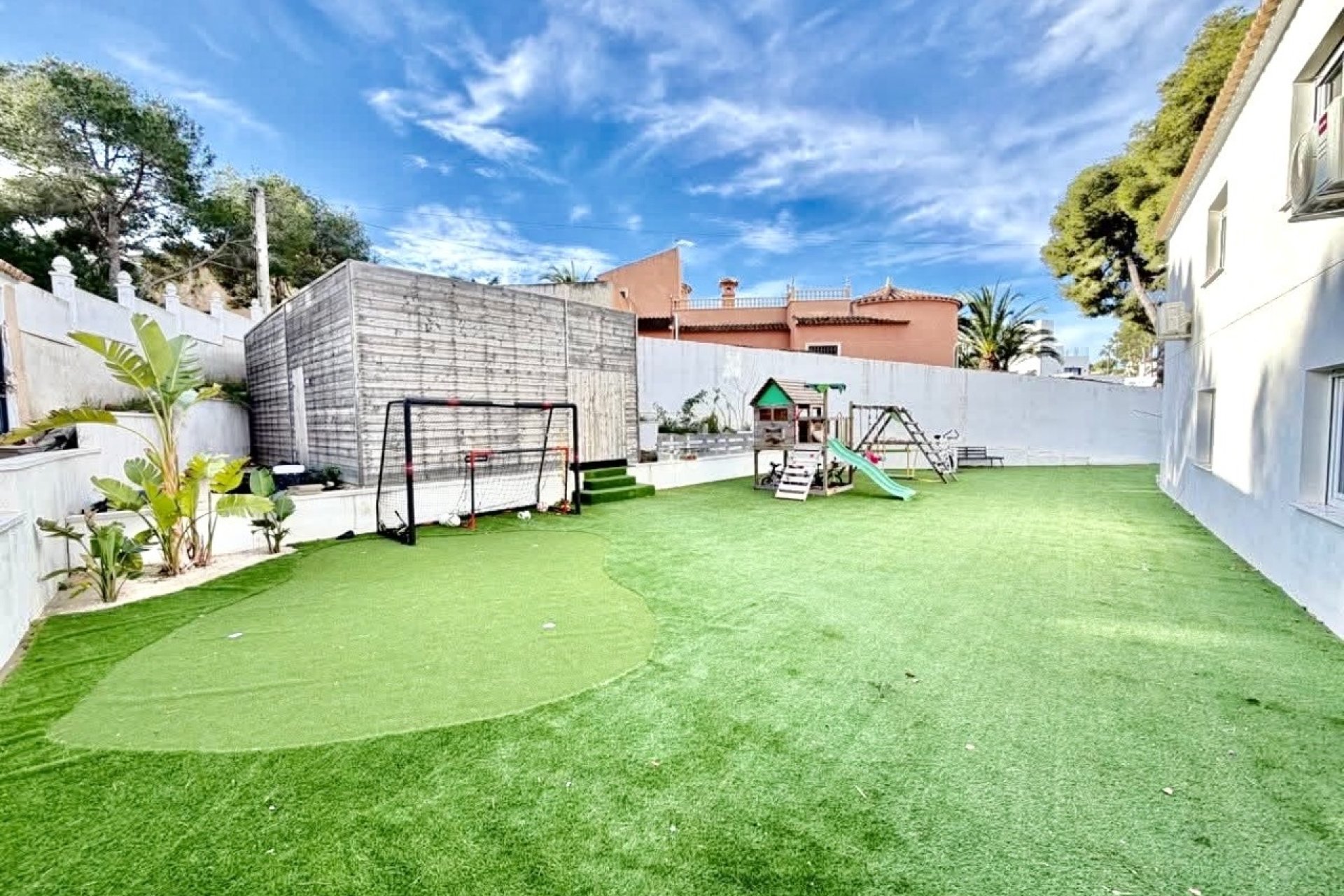 Resale - Villa -
Villamartín - Villamartin