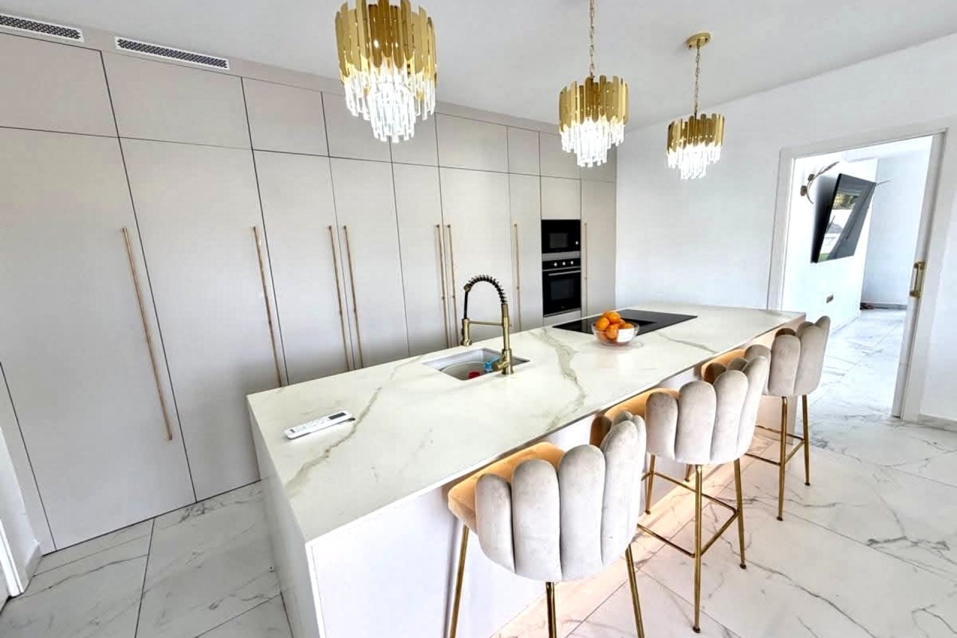 Resale - Villa -
Villamartín - Villamartin