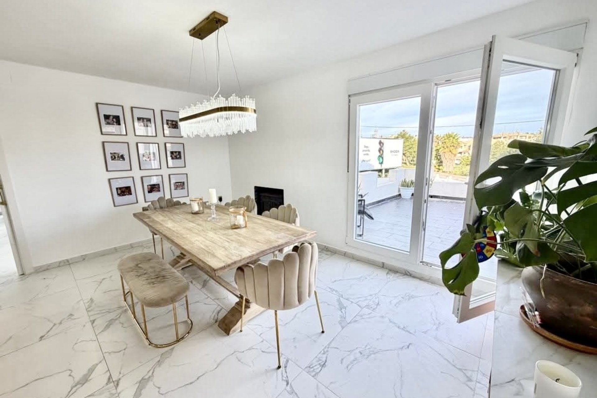 Resale - Villa -
Villamartín - Villamartin