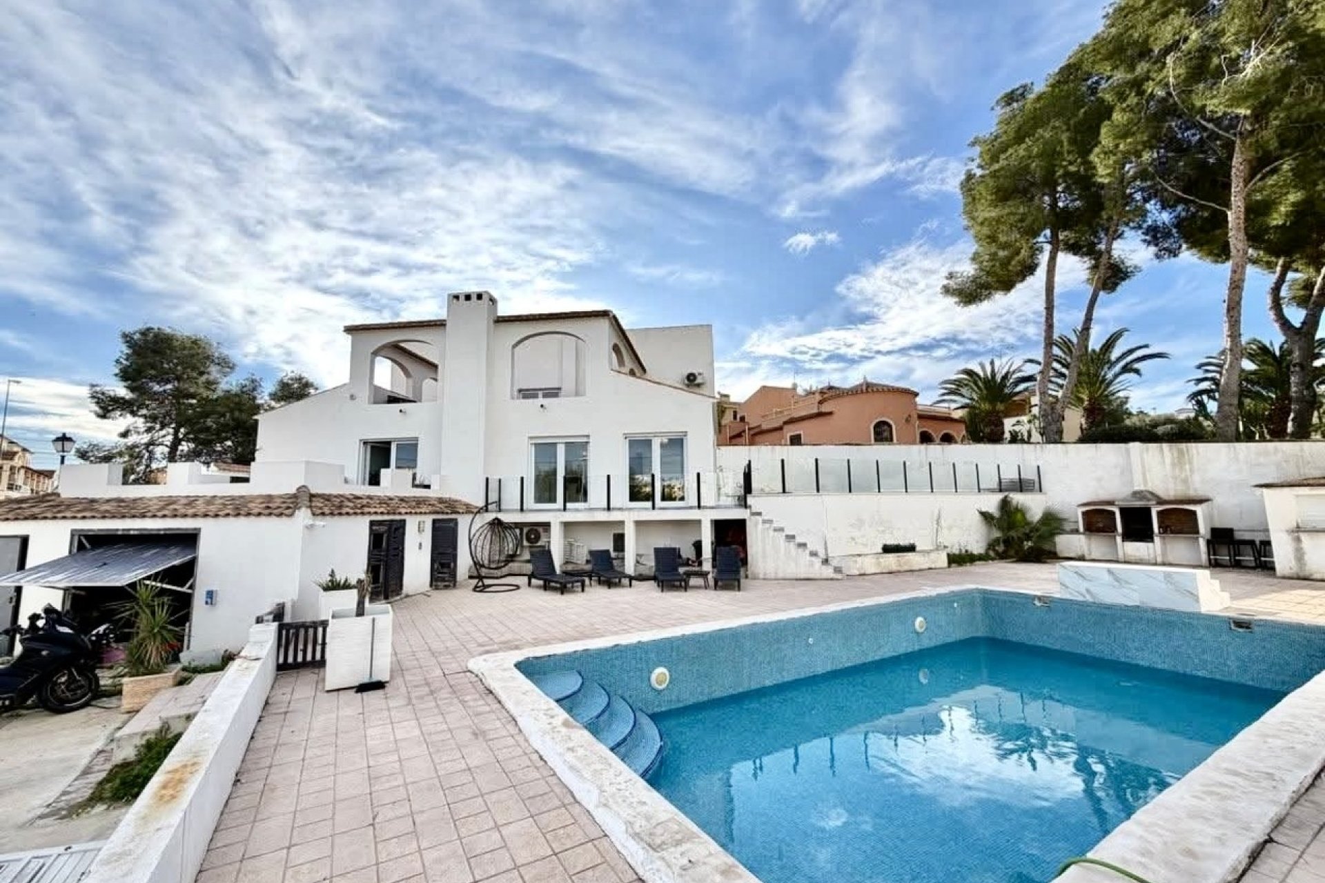 Resale - Villa -
Villamartín - Villamartin
