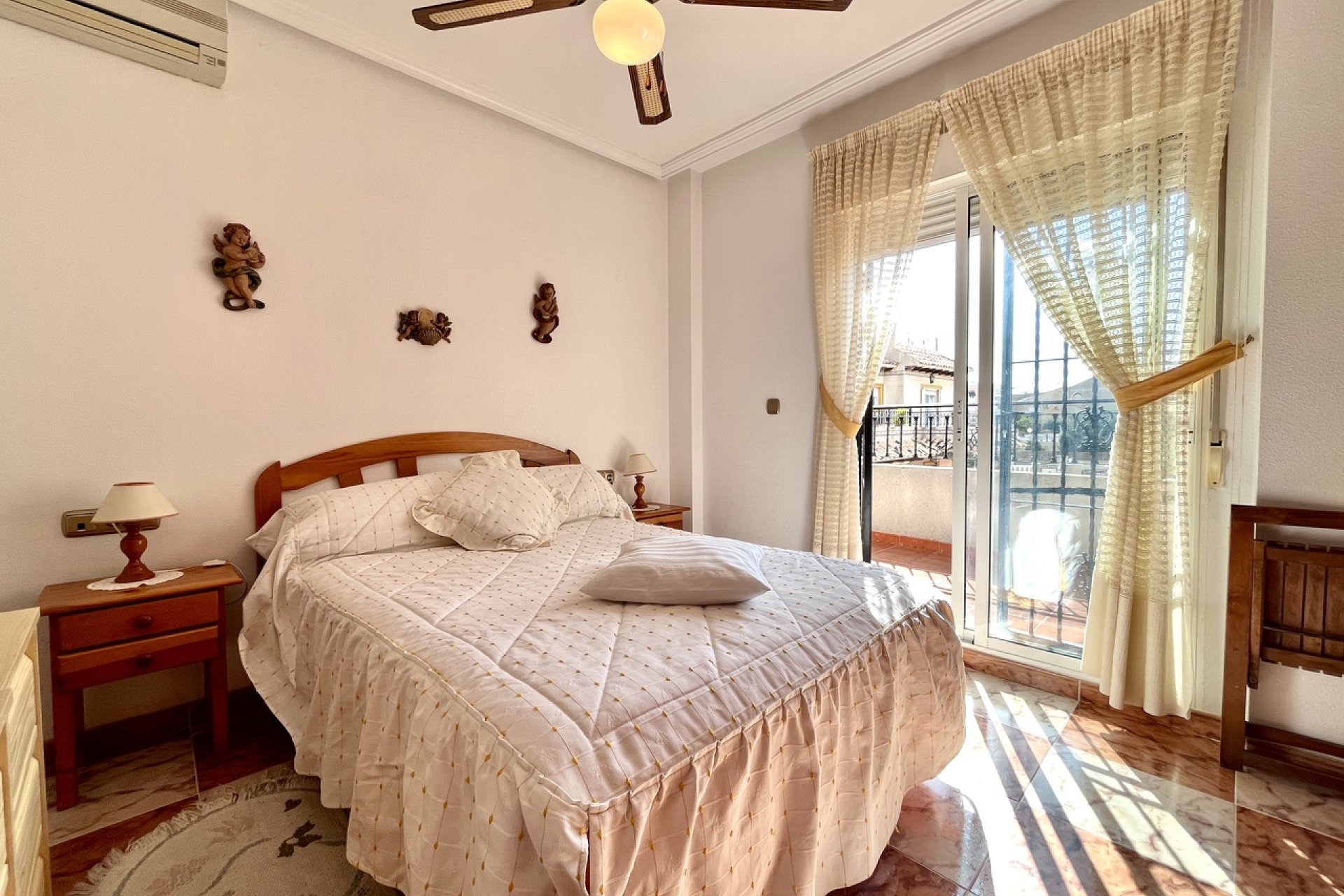 Reventa - Adosado -
Orihuela Costa - La Zenia