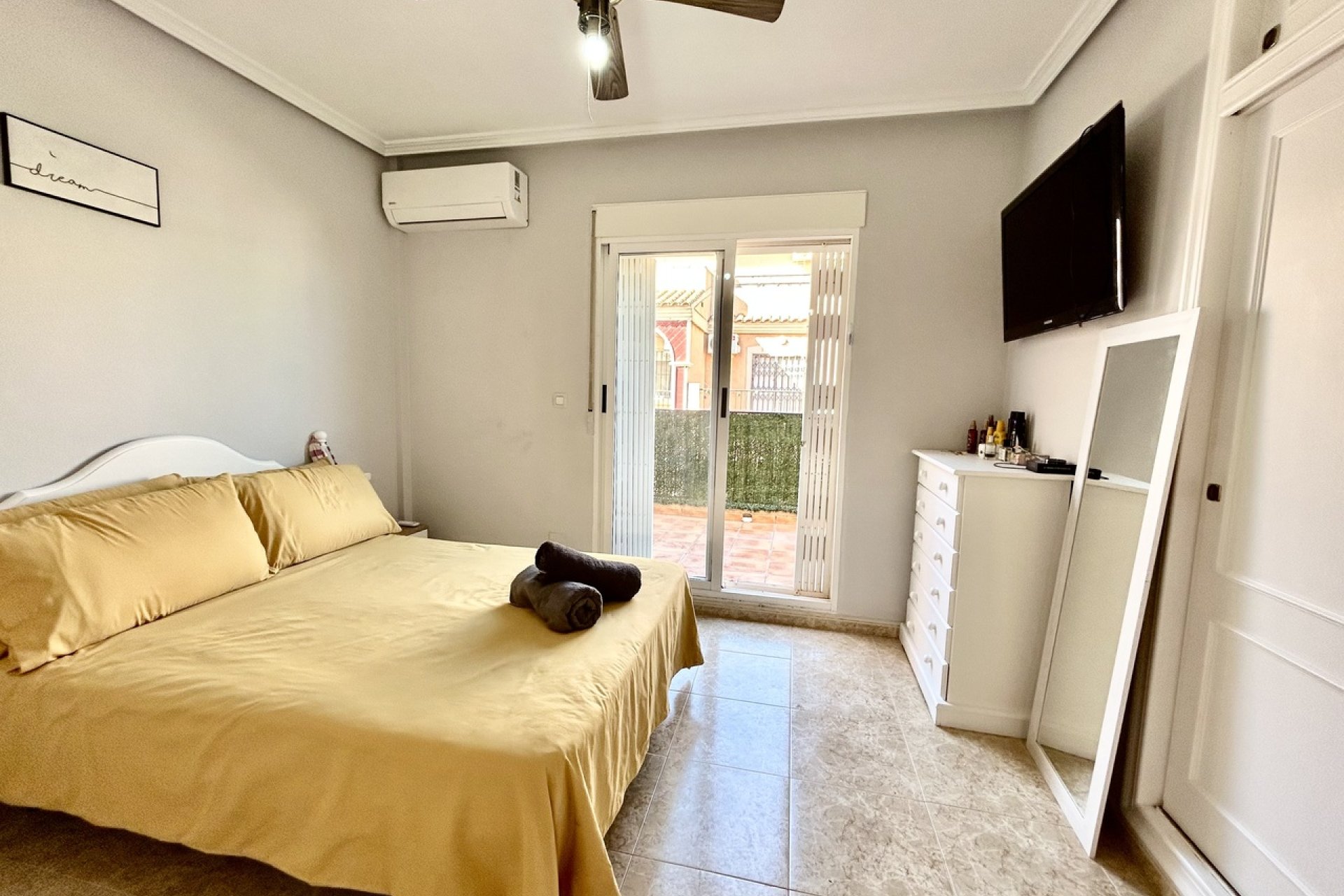 Reventa - Adosado -
Orihuela Costa - La Zenia