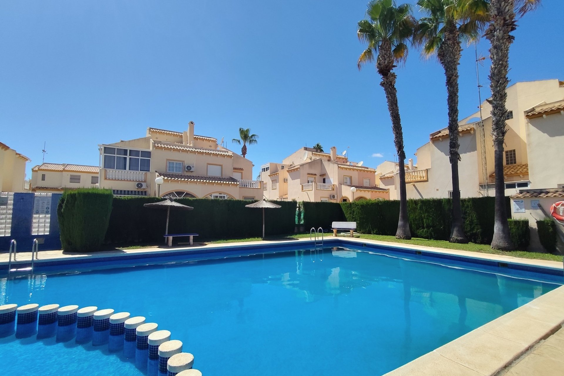 Reventa - Adosado -
Orihuela Costa - Playa Flamenca