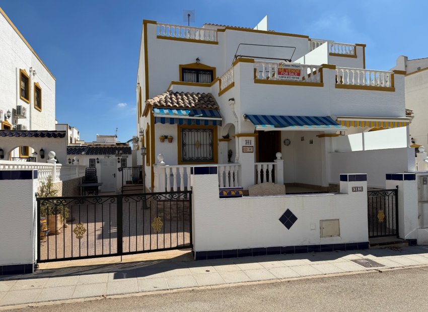 Reventa - Adosado -
Orihuela - Entre Naranjos Vistabella