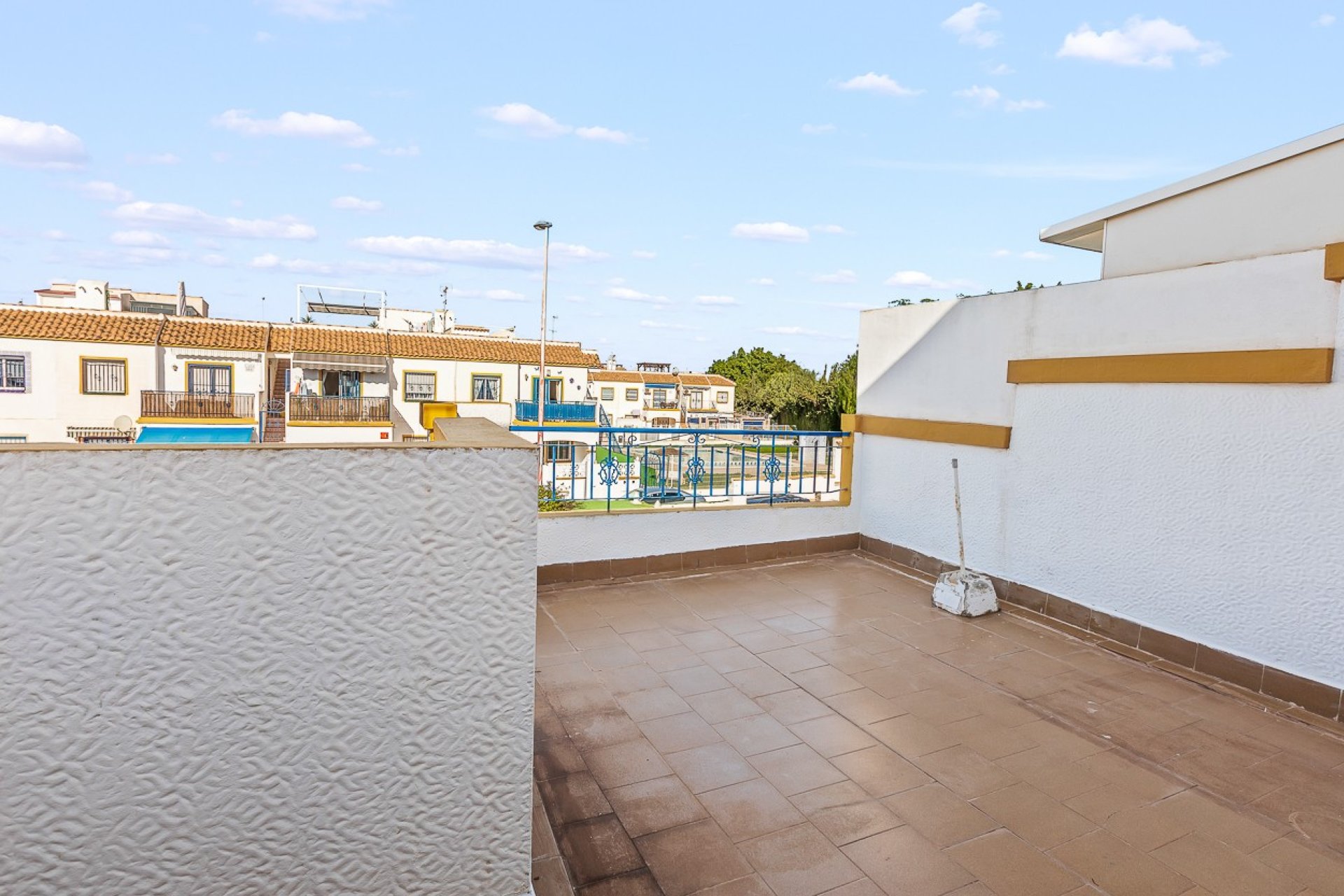 Reventa - Adosado -
Torrevieja - Jardin Del Mar