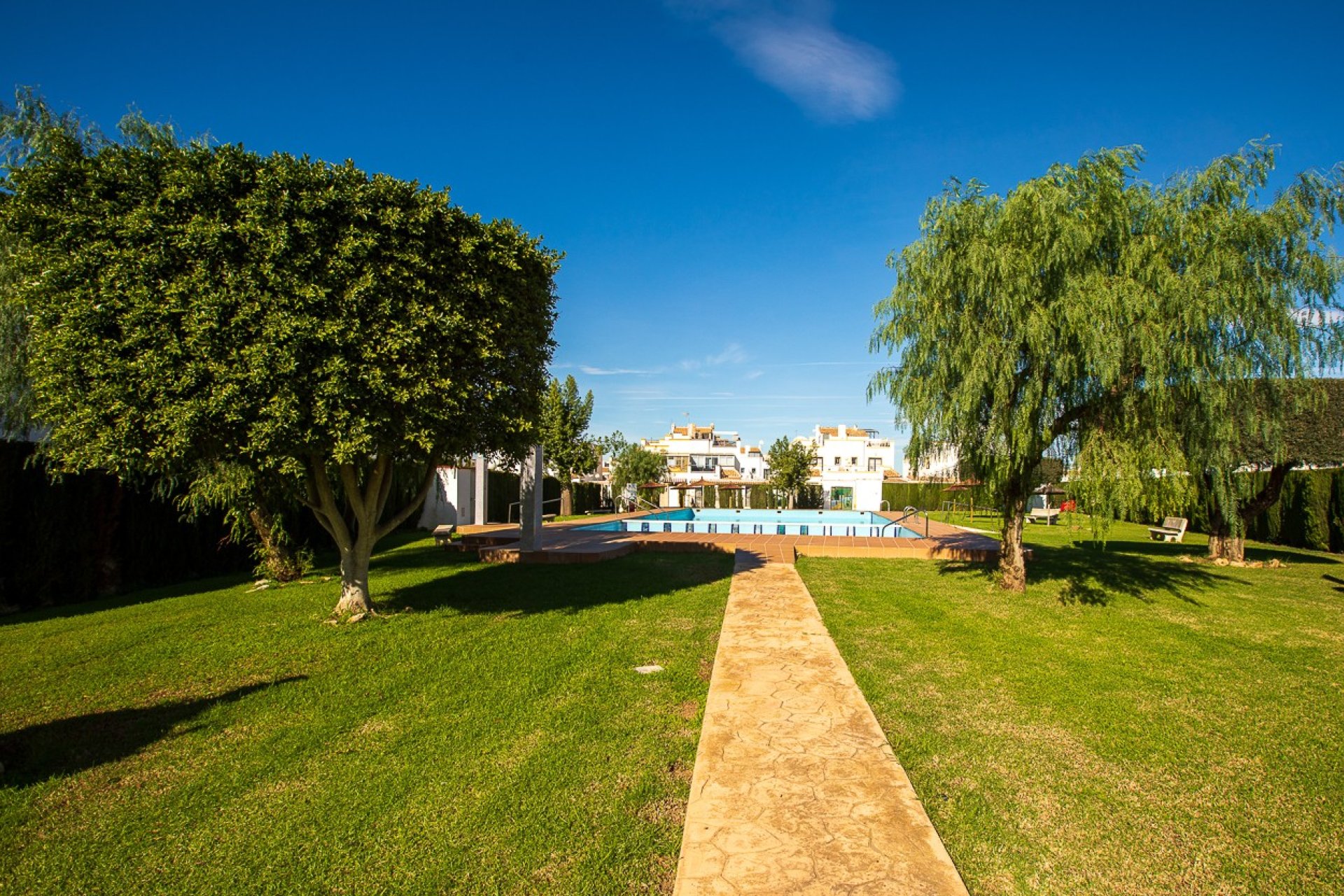 Reventa - Adosado -
Torrevieja - Jardin Del Mar