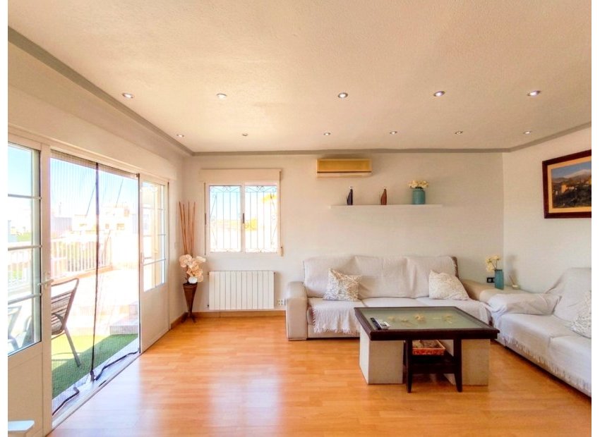 Reventa - Adosado -
Torrevieja - Los Altos