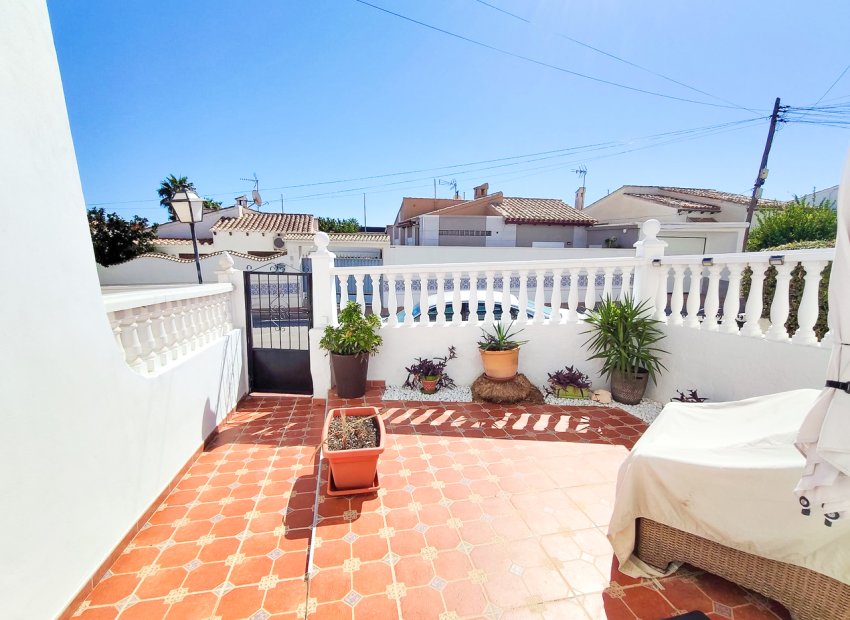 Reventa - Adosado -
Torrevieja - Los Balcones