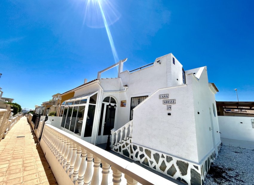 Reventa - Adosado -
Torrevieja - Punta Prima