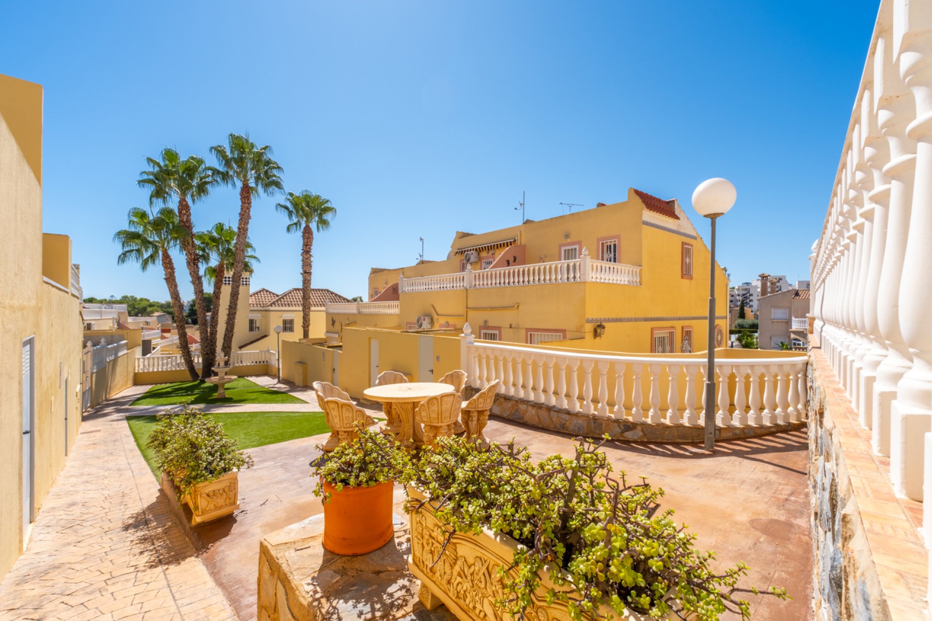 Reventa - Adosado -
Villamartín - Villamartin