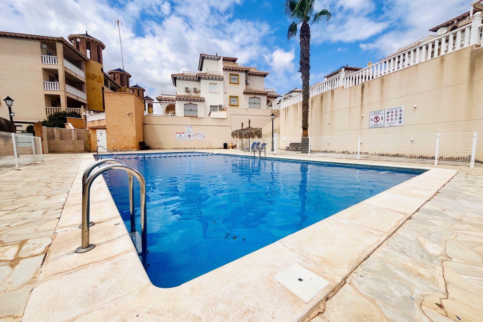 Reventa - Apartamento / piso -
Cabo Roig
