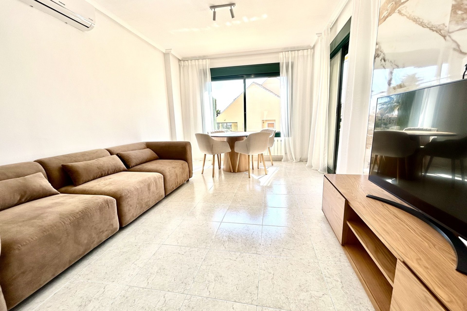 Reventa - Apartamento / piso -
Campoamor R-5