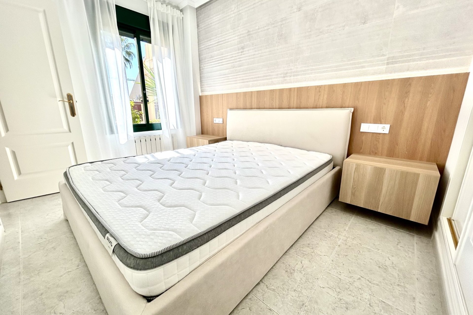 Reventa - Apartamento / piso -
Campoamor R-5