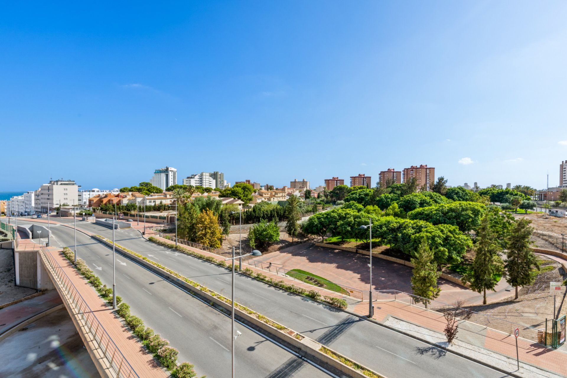 Reventa - Apartamento / piso -
El Campello - El Amerador