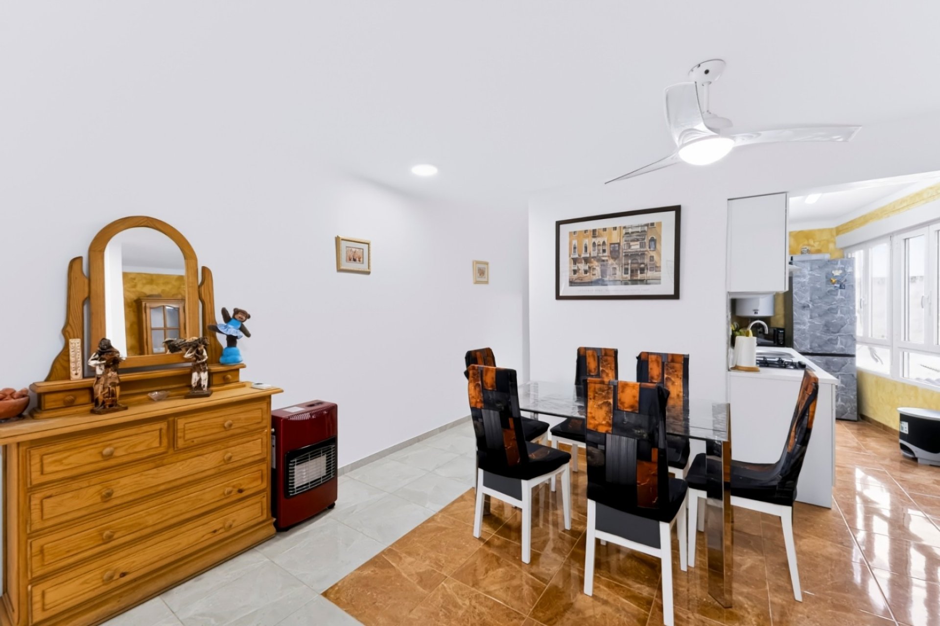Reventa - Apartamento / piso -
Guardamar del Segura - Centro