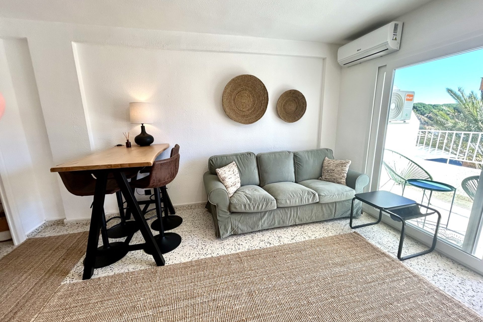 Reventa - Apartamento / piso -
Guardamar del Segura - Guardamar Del Segura