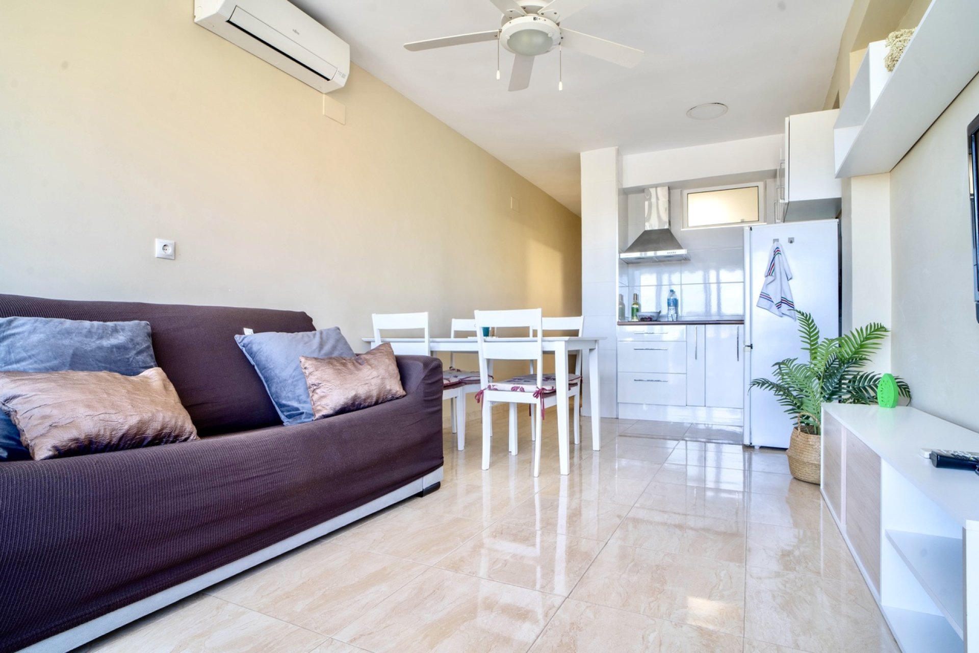 Reventa - Apartamento / piso -
Guardamar del Segura - Guardamar Del Segura