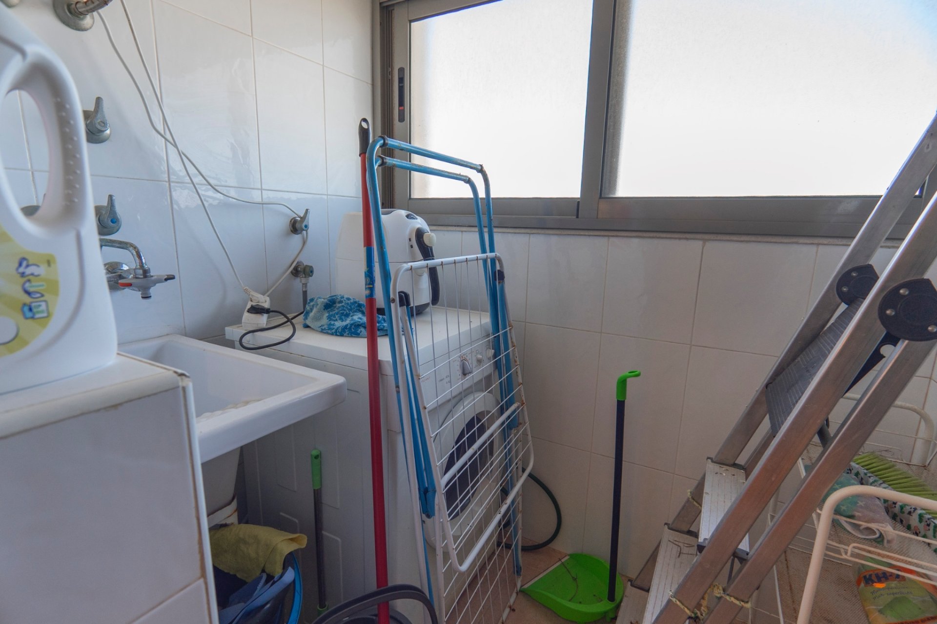 Reventa - Apartamento / piso -
Guardamar del Segura - Puerto Deportivo