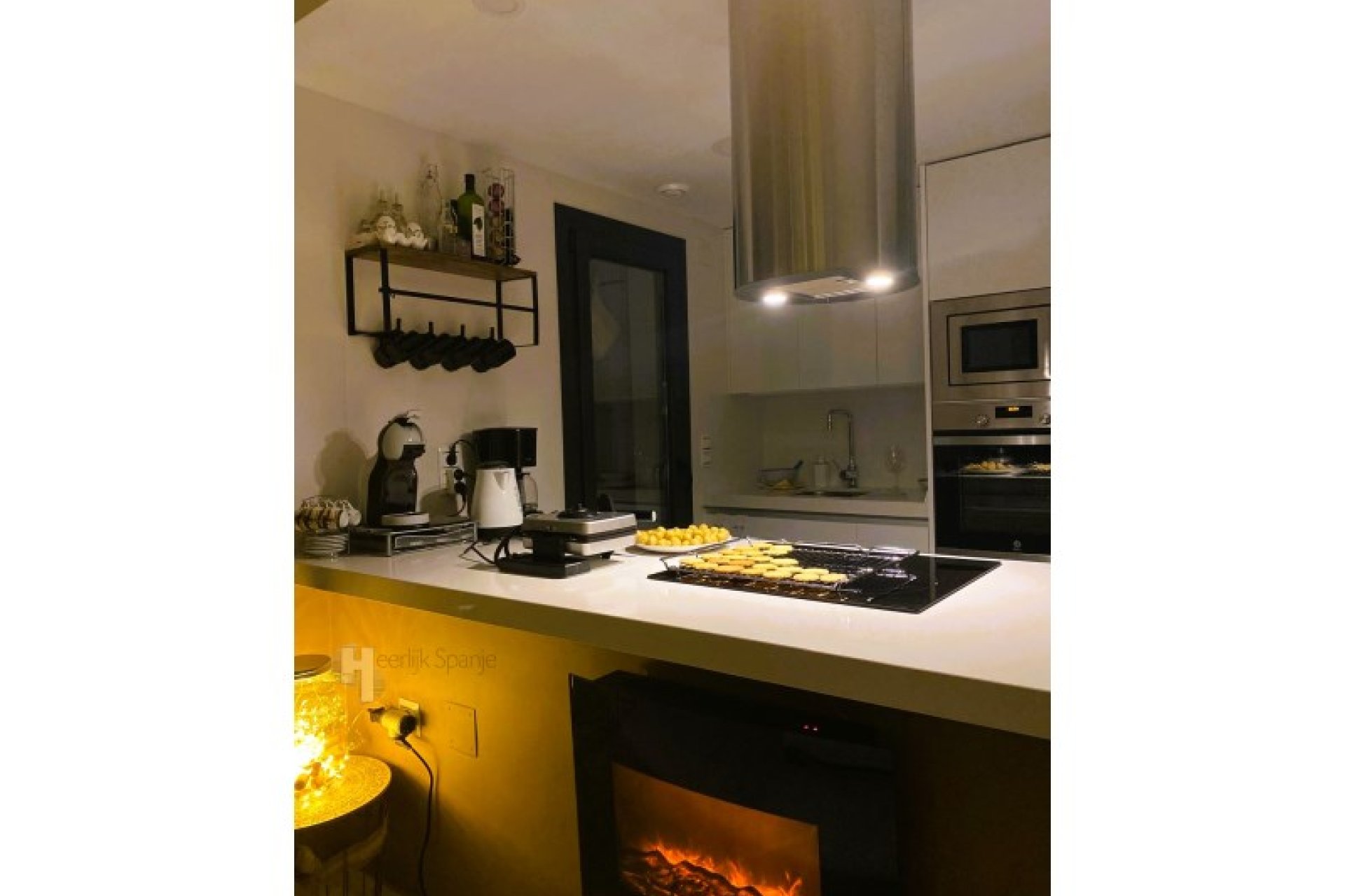 Reventa - Apartamento / piso -
Guardamar del Segura - Puerto Deportivo