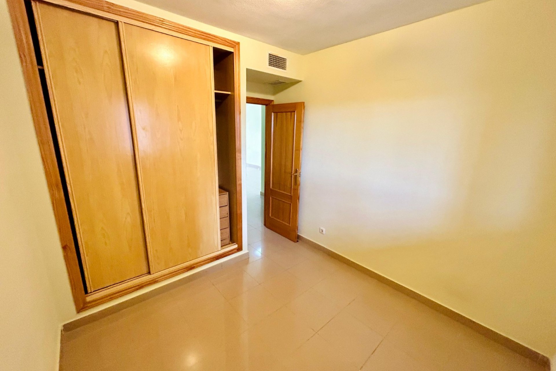 Reventa - Apartamento / piso -
Guardamar del Segura