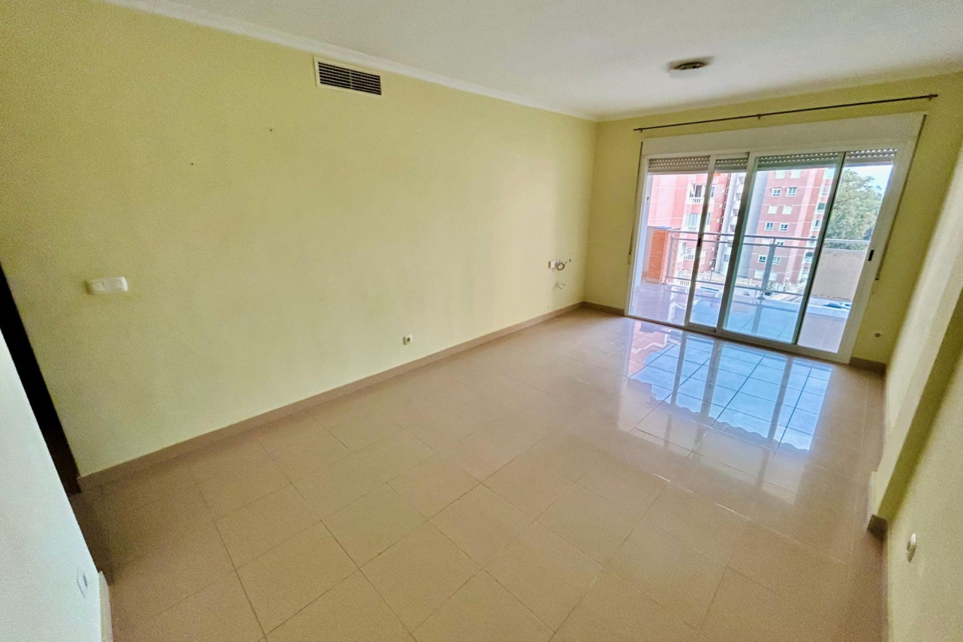 Reventa - Apartamento / piso -
Guardamar del Segura